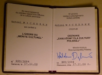 Odznaka Zasłużony dla Kultury Polskiej (17 listopada 2004)