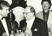 Stanisław Dyzbardis i Antoni Wicherek - po premierze Holendra tułacza: Teatr Wielki w Łodzi, 25 czerwca 1994