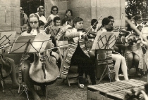 Il maestro di cappella - Orkiestra Kameralna PWSM w Warszawie - Internationales Jugendfestspieltreffen, Bayreuth: 7 sierpnia 1970 - fot. Elke Biernacki