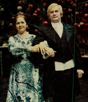 Katarzyna Izmajłowa - Hanna Rumowska-Machnikowska, Roman Węgrzyn, scena ślubu - premiera: Teatr Wielki w Warszawie, 26 września 1976