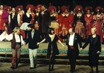 Opowieści Hoffmanna - od lewej: M. Ratajczak, W. Zawodziński, M. Balcerek, A. Wicherek, J. Niesobska - premiera: Opera Nova w Bydgoszczy, 18 kwietnia 1998, fot. Juliusz Multarzyński
