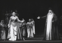 Paria - Barbara Nieman (Neala), Jerzy Ostapiuk (Akebar) - premiera: Teatr Wielki w Warszawie, 9 listopada 1980