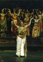 Paria - Hanna Lisowska jako Neala - premiera: Teatr Wielki w Łodzi, 4 czerwca 1992, fot. Juliusz Multarzyński