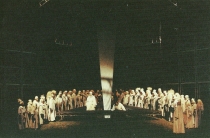 Parsifal - scena zbiorowa - próba przed premierą: Teatr Wielki w Warszawie, 26 marca 1993 - fot. Jürgen Frahm