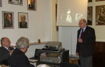 Antoni Wicherek podczas wykładu Hanny Lisowskiej - siedziba Stowarzyszenia Polskich Artystów Muzyków, 3 grudnia 2009